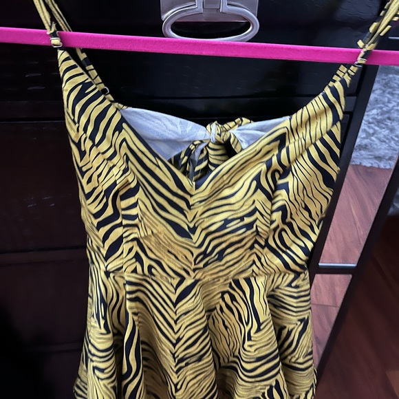 Bahama Mama Printed Romper - Picture 8 of 8